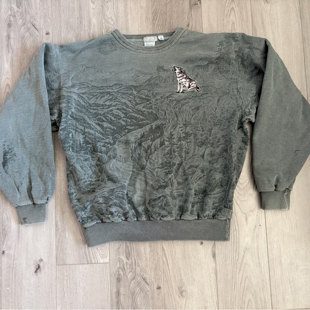 Vintage Green Crewneck Sweater with Wolf Applique